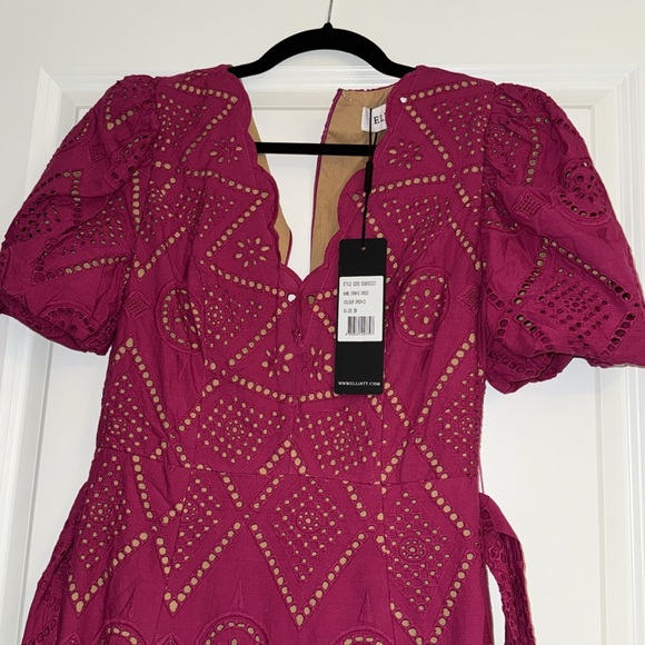 Elliatt Dress size small NWT never worn - ordered for a wedding & did not wear - Picture 7 of 9